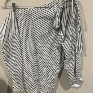 Eloquii Asymmetrical Striped shirt in Black and White